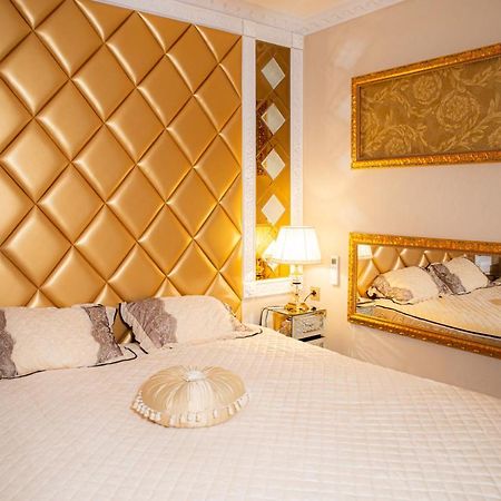 Le Petit Versailles Vernon  Extérieur photo